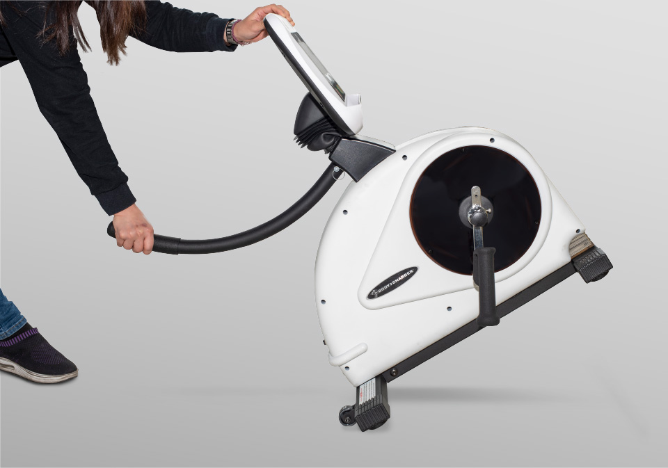 ＜img src="https://bodychargerfitness.com/wp-content/uploads/2021/06/Product-GB5050-Feature-V1-1.jpg" alt="Upper and lower body trainer pro is commercial use rehabilitation, upper arm ergometer, upper limb exercise, pedal exerciser, lower limb exercise, easy movement, cardiac rehab, senior exercise, physical therapy fitness equipment."＞